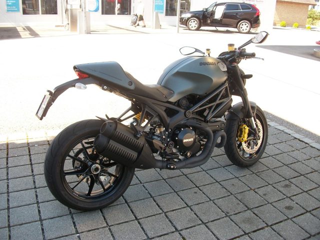 Ducati Monster 1100 – Foto 6