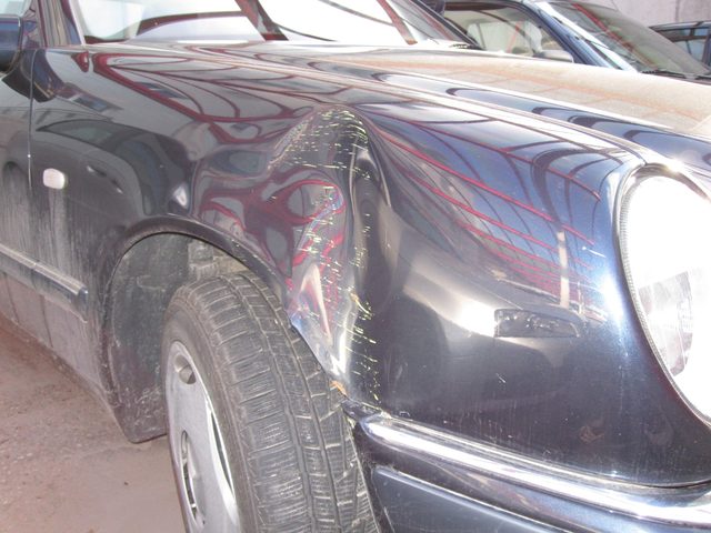 Mercedes E280