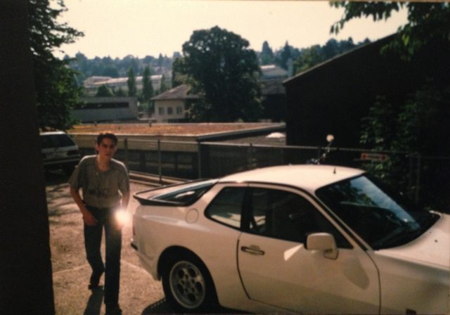 Porsche 944